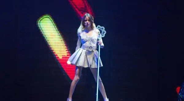Ile trwa koncert Tini (Violetty)? Show (90 min) i cały wieczór!