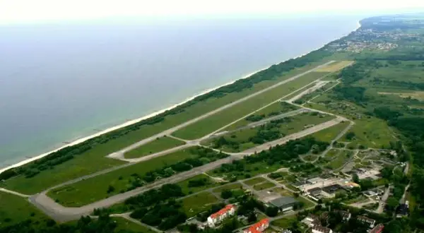 Czy jest lotnisko w Kołobrzegu? Sprawdź najbliższe opcje lotów