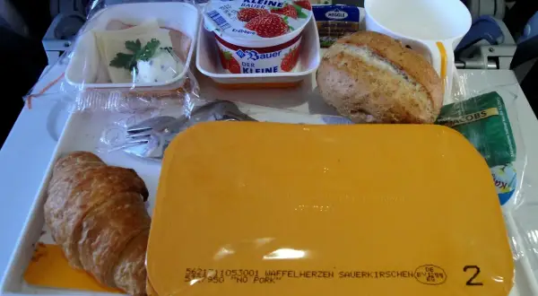 Kanapki w bagażu podręcznym? Sprawdź, co możesz zabrać na pokład