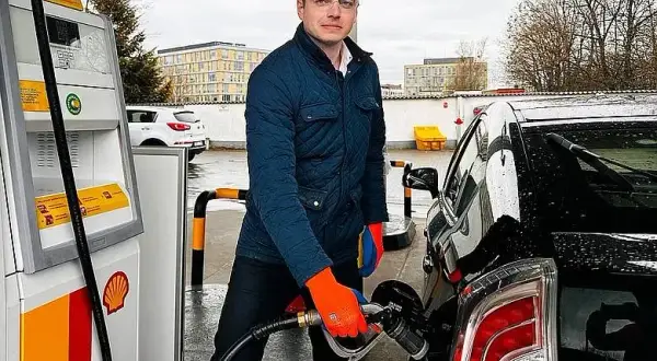 Jak tankować CNG: proste kroki i bezpieczeństwo, które musisz znać