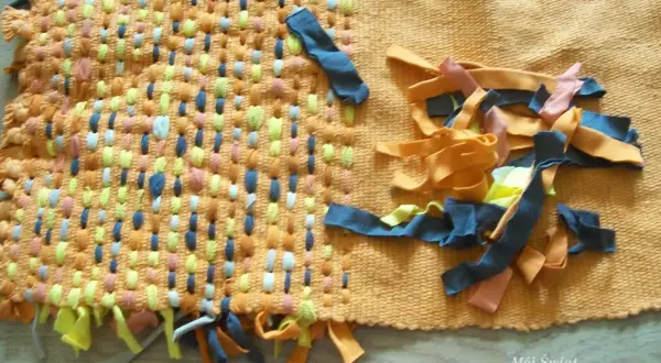 Dywanik ze starych koszulek: DIY krok po kroku 4 proste metody
