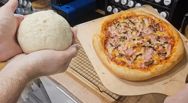 Pizza na papierze: Tak, ale! Jak upiec idealny spód?