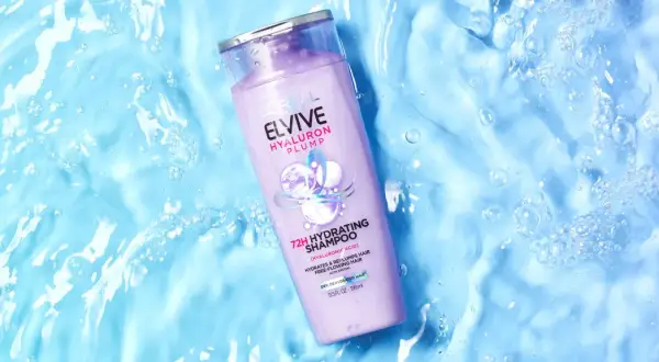 Champú Elvive Hyaluron Plump, ideal para saber como hidratar el pelo seco y deshidratado.