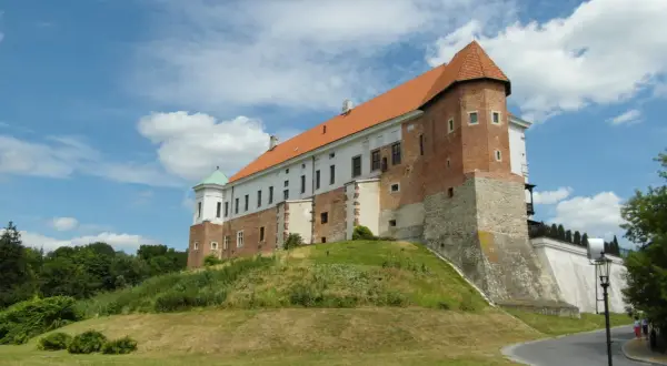 Gdzie leży Sandomierz? Odkryj królewskie miasto nad Wisłą!