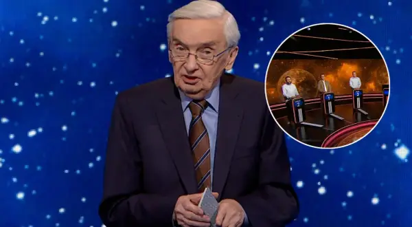 Wielki Brat pyta, dlaczego najlepsi gracze w historii programu nagle przestali w nim występować. W tle widać uczestników na podium.