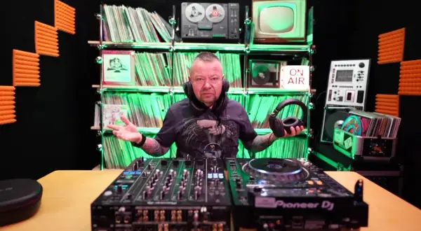 Jakie słuchawki dla DJ-a? Wybierz najlepsze modele dla siebie