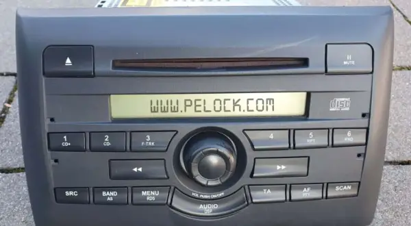 Jak bezpiecznie wyjąć radio samochodowe bez uszkodzenia auta – krok po kroku