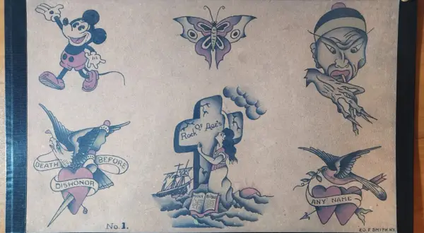 Klasyczne tatuaże: Myszka Miki, motyl, azjatycka twarz, ptak z sercem, krzyż z syreną i Biblią.