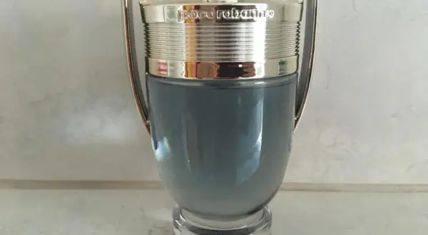 Paco Rabanne Invictus 100ml w trofeum. Zapach zwycięzcy, który dodaje pewności siebie.