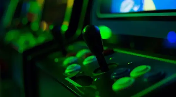 Najlepsze emulatory gier retro na PC - porównanie i funkcje