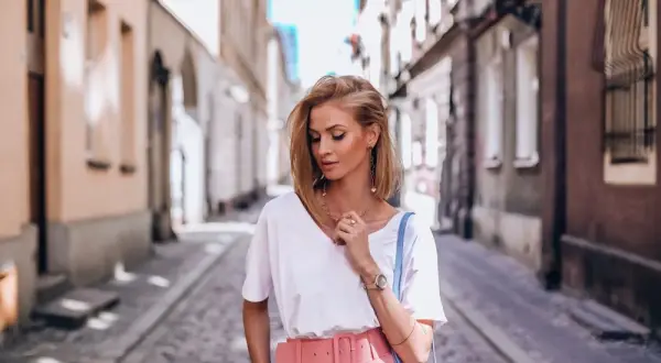 Co do różowych spodni - stylizacje, które zachwycą każdego dnia