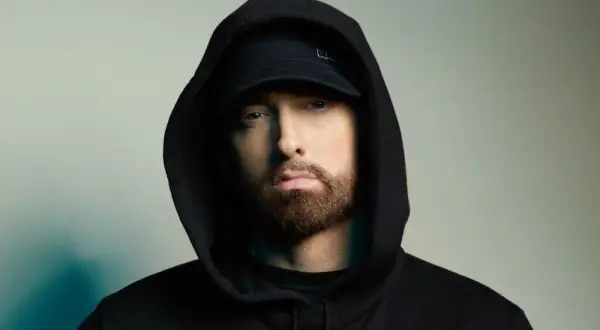 Eminem kiedy zmarł? Prawda o plotkach i jego życiu teraz