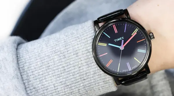 Zegarki damskie Timex z podświetlaną tarczą - widoczność w nocy