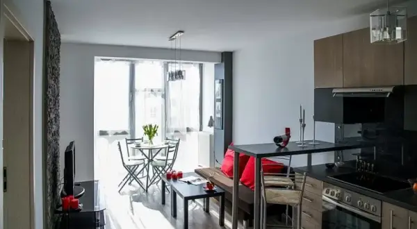 Ile kosztuje remont pokoju 10m2? Poznaj ukryte wydatki i oszczędności.