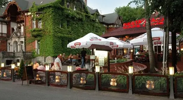 Gdzie zjeść w Polanicy-Zdroju? Najlepsze restauracje i smaki