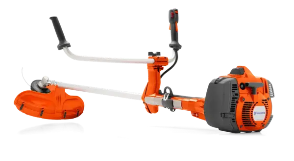 Pomarańczowa kosiarka żyłkowa Husqvarna 545RX. Sprawdź jej husqvarna 545rx dane techniczne, by poznać możliwości.