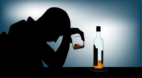 Alkohol po radioterapii: Czy to bezpieczne? Onkolog wyjaśnia