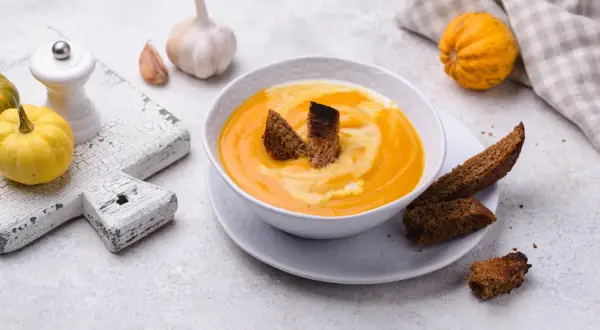 Najlepsza dynia na zupę krem: Hokkaido czy Butternut? Sekrety smaku.