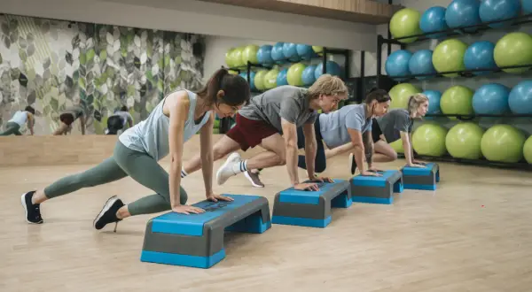 Gdzie trenować crossfit w Łodzi? Sprawdź najlepsze kluby i oferty