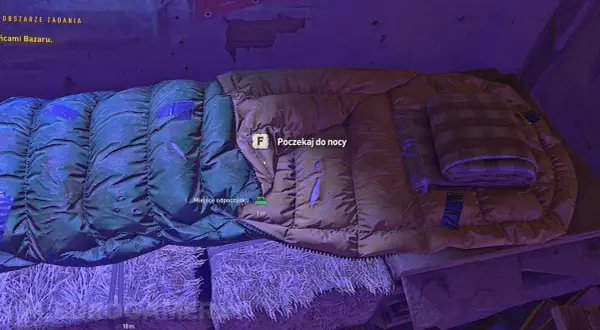 Śpiwór i koc na słomie, gotowe do odpoczynku. To miejsce to kluczowy punkt w dying light 2 poradnik, pozwalający przeczekać noc.