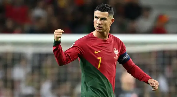 Ronaldo statystyki: Zaskakujące osiągnięcia i nieznane rekordy piłkarza