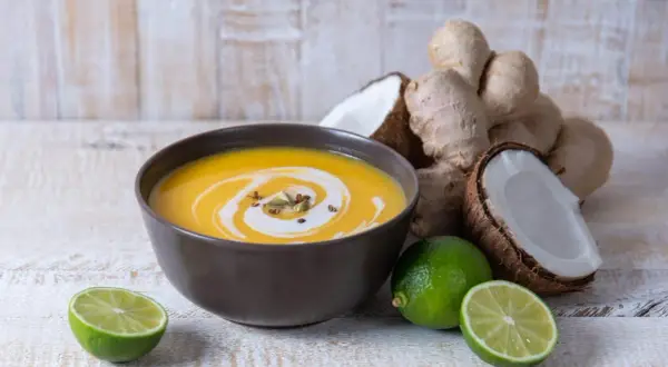 Kürbis-Süßkartoffel-Suppe: Einfaches Rezept für cremigen Genuss