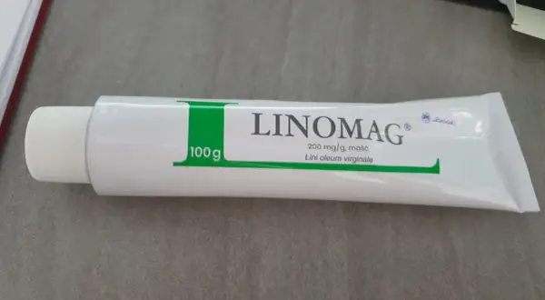Biała tubka maści Linomag z zielonym akcentem. Czy wybierasz linomag czerwony czy zielony?