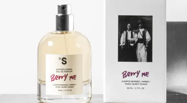 Perfumy Berry Me z nutami jagód, bursztynu i palonego cukru. Ten zapach gourmand przywołuje wspomnienia z dzieciństwa.