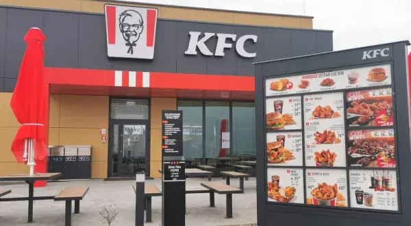 Czy w Kołobrzegu jest KFC? Oto, co musisz wiedzieć o lokalizacji