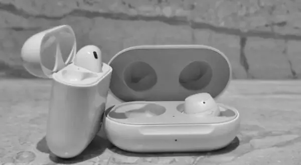 Zgubiona słuchawka AirPods? Kup zamiennik i sparuj go sam!