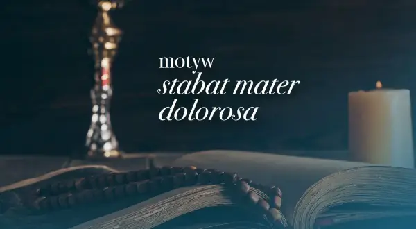 Kielich, otwarta księga i różaniec tworzą scenę nawiązującą do motywu stabat mater dolorosa. Płonąca świeca dodaje nastroju.
