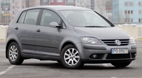 Rozstaw śrub Golf 5: Jakie są wymiary rozstawu śrub w modelu Volkswagen Golf 5?