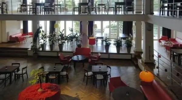 Gdzie zjeść w Węgorzewie? Odkryj najlepsze restauracje i smaki
