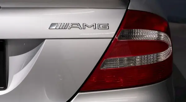 Mercedes CLK 55 AMG – potężny sportowiec z luksusowym wnętrzem i osiągami