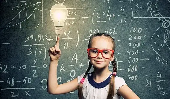 Nauczyciel nauczania początkowego czy edukacji wczesnoszkolnej: co wybrać?