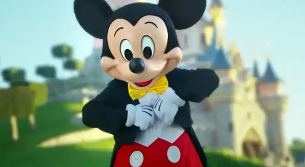 Kiedy najlepiej jechać do Disneylandu, aby uniknąć tłumów i deszczu?