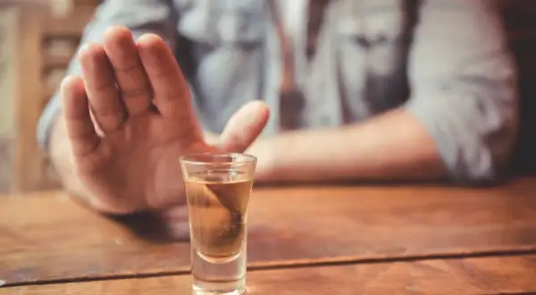Czy alkohol przy padaczce jest bezpieczny? Odpowiedź eksperta