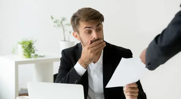 Komu podlega dyrektor instytucji kultury? Zaskakujące fakty i odpowiedzi