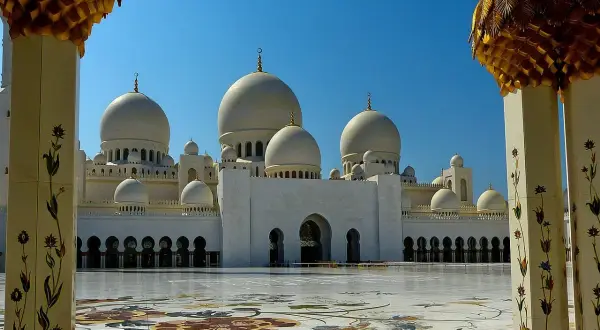 Serce pełne życzeń na Ramadan – piękne przesłania dla bliskich
