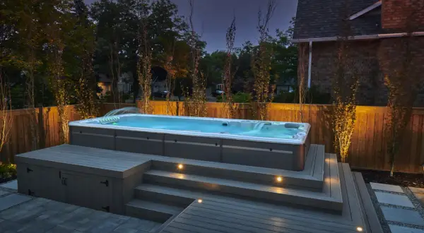 Wanna spa i jacuzzi: Jak wybrać i ile kosztuje domowe SPA?