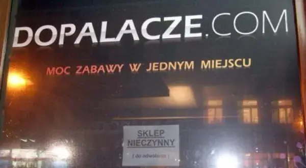 Dopalacze: Sklep, Wykop? Poznaj ryzyko prawne i zdrowotne!