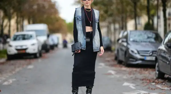 Czarna spódnica ołówkowa stylizacje - jak stworzyć idealny look