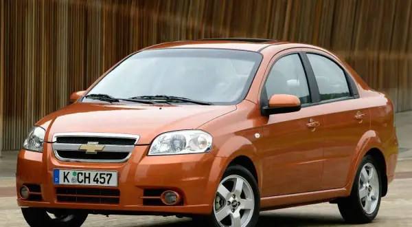 Chevrolet Aveo: Pojemność baku, rezerwa i zasięg. Wszystko, co musisz wiedzieć!
