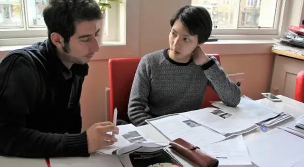 Praca po studiach filologicznych: jak uniknąć bezrobocia i znaleźć zatrudnienie