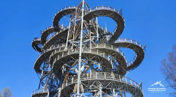 Świeradów-Zdrój: Odkryj atrakcje od Sky Walk po górskie szlaki!