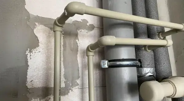 Wymiana pionu w bloku ile trwa? Sprawdź, co może cię zaskoczyć