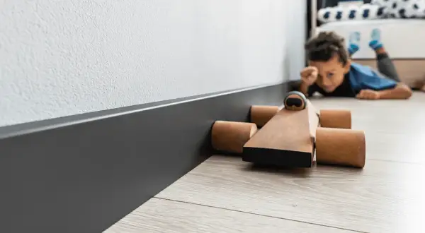Jak montować listwy przypodłogowe MDF bez błędów i problemów