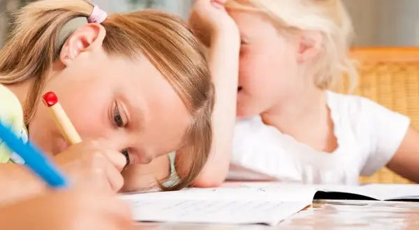 Nauczanie zintegrowane co to? Poznaj jego zalety i zastosowanie w edukacji