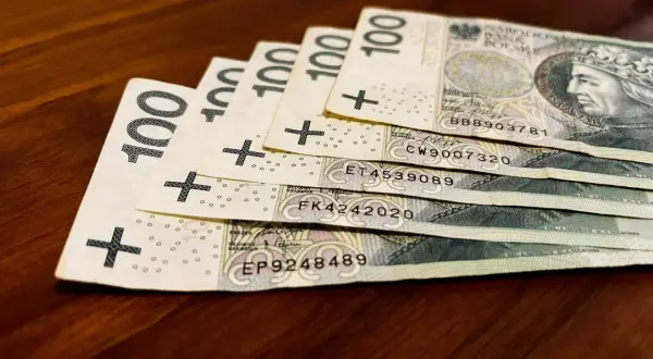 Ile zarabia radny osiedla? Dieta, limity i faktyczne kwoty