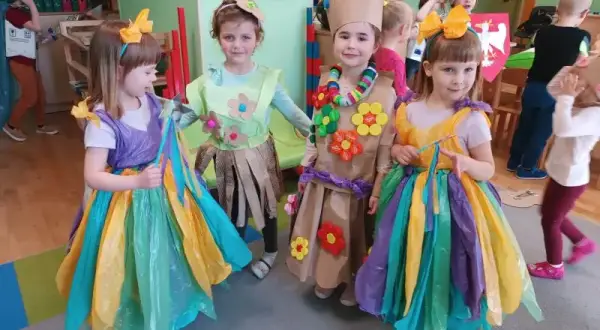 Twórz ekologiczne stroje z recyklingu dla dziewczynki - łatwe pomysły